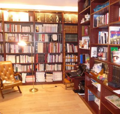 Près de La Défense chambre tout confort dans grand appartement