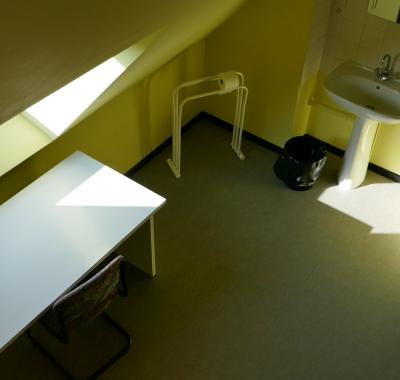 Caen-Nord. Chambre meublée en duplex  de 19m2