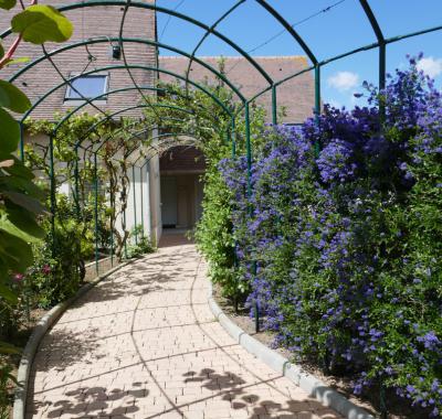 Caen-Nord. Chambre meublée en duplex  de 19m2