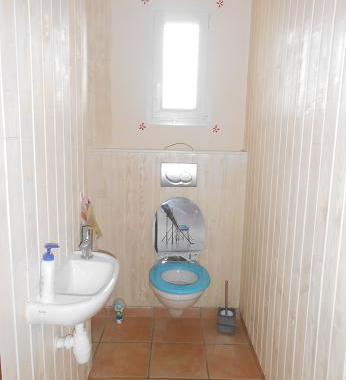 Location chambres,mai 40€, petit déjeuner 4€/Pers