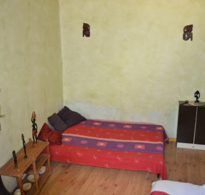 Chambre dans un appart  à la campagne