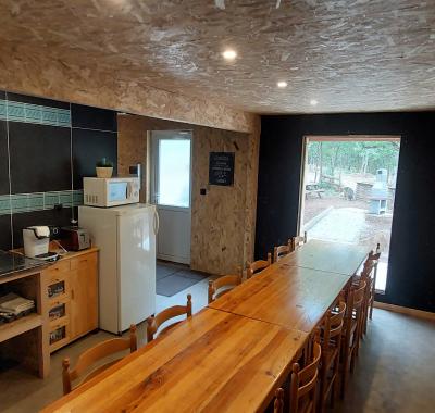 Deux Maisons d'hôtes équipées de 11 et 16 couchages