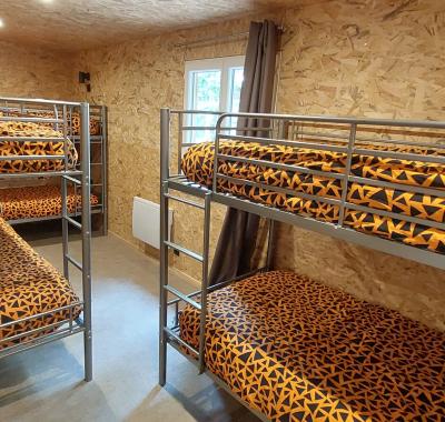 Deux Maisons d'hôtes équipées de 11 et 16 couchages