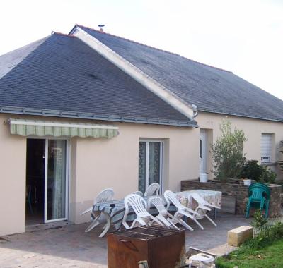 Chambre avec petits dejeuner repas du soir  ,1jour ou plusieurs mois