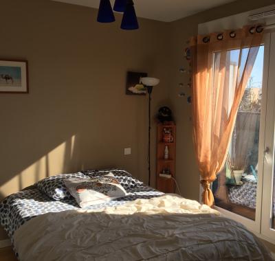 Location Chambre jeune fille/femme Mérignac près Bordeaux