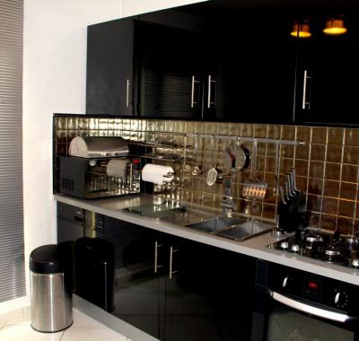 Chambre 12m2 pour étudiante ordonnée