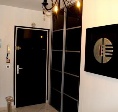 Chambre 12m2 pour étudiante ordonnée